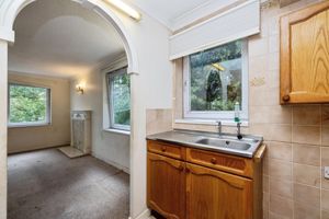 Kitchen - click for photo gallery